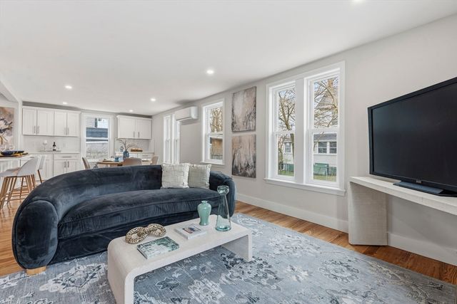 8 Hammatt St 2, Ipswich, MA 01938