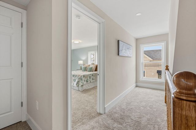 8 Hammatt St 2, Ipswich, MA 01938