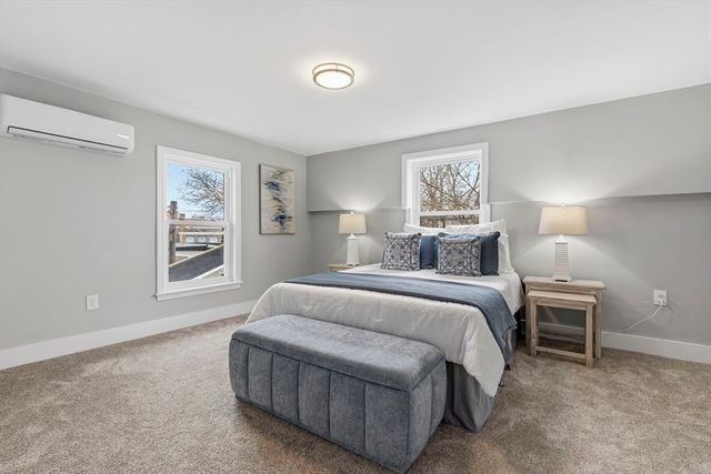 8 Hammatt St 2, Ipswich, MA 01938