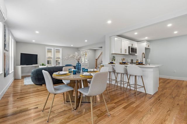 8 Hammatt St 2, Ipswich, MA 01938