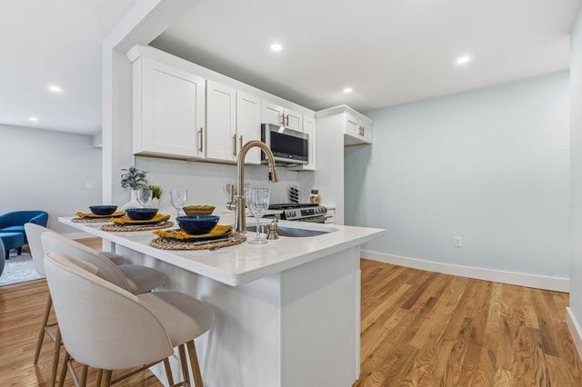 8 Hammatt St 2, Ipswich, MA 01938