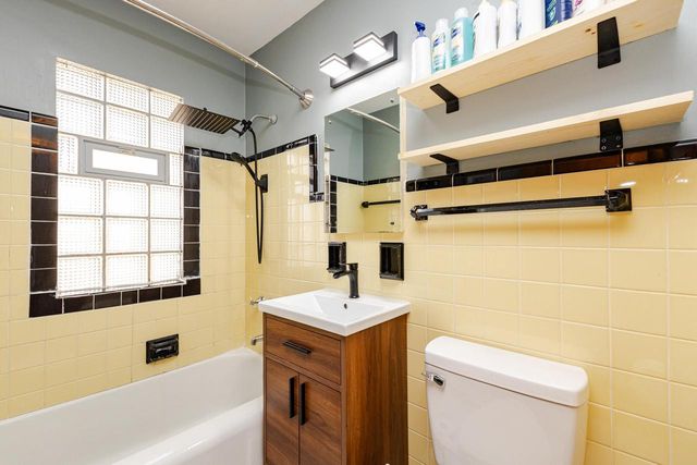 3045 N 84th STREET, Milwaukee, WI 53222