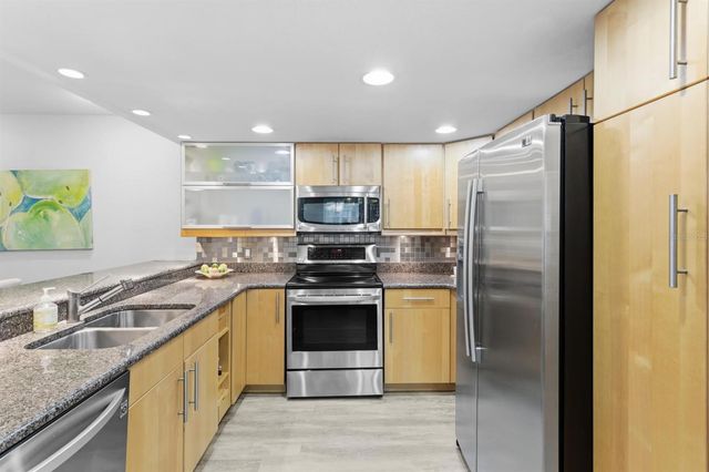 239 NW 48TH BOULEVARD, Gainesville, FL 32607