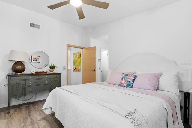 239 NW 48TH BOULEVARD, Gainesville, FL 32607