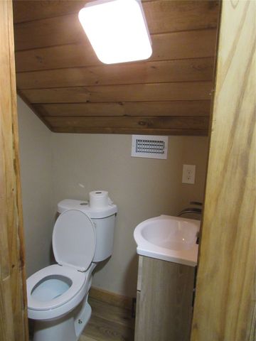 391 County Road 147, Gainesville, TX 76240