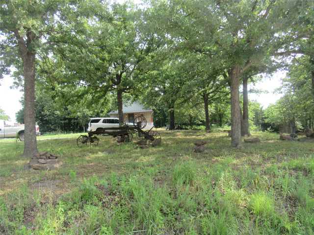 391 County Road 147, Gainesville, TX 76240