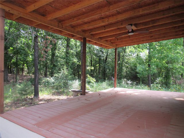 391 County Road 147, Gainesville, TX 76240