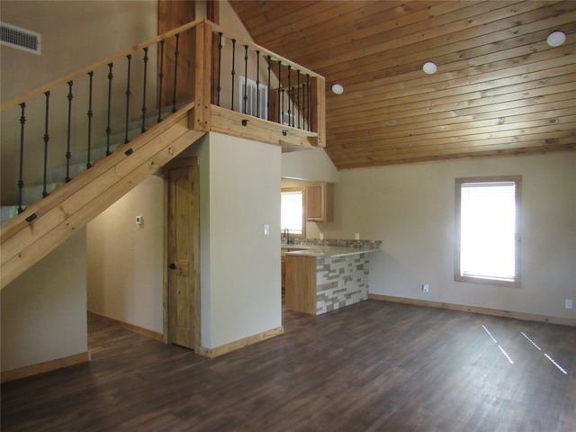 391 County Road 147, Gainesville, TX 76240