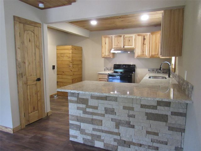 391 County Road 147, Gainesville, TX 76240