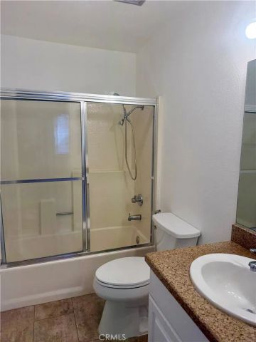 5515 Canoga 304, Woodland Hills, CA 91367
