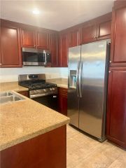5515 Canoga 304, Woodland Hills, CA 91367