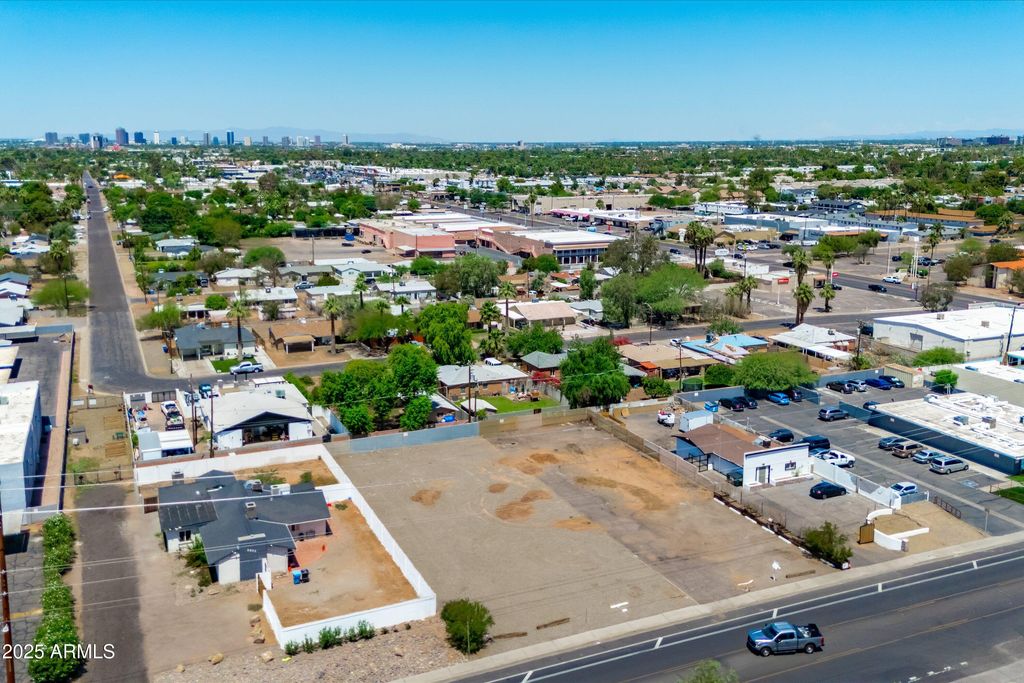 2814 N 36th Street, Phoenix, AZ 85008