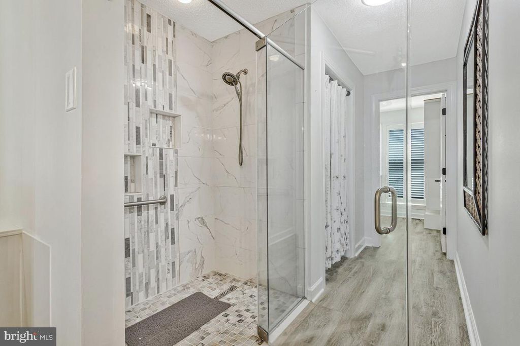 Image 32 of property listing at 11610 BACHELORS HOPE CT, Issue, MD 20645