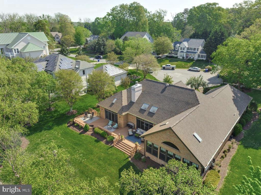 Image 47 of property listing at 11610 BACHELORS HOPE CT, Issue, MD 20645