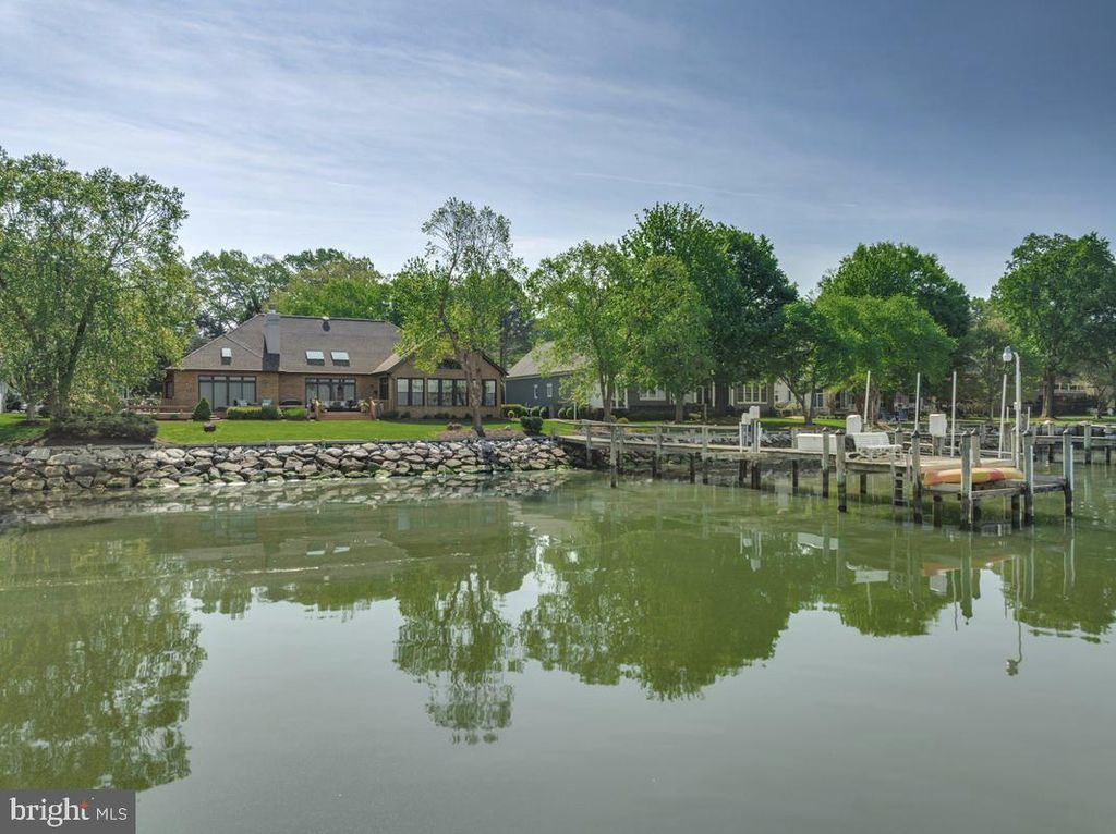 Image 51 of property listing at 11610 BACHELORS HOPE CT, Issue, MD 20645