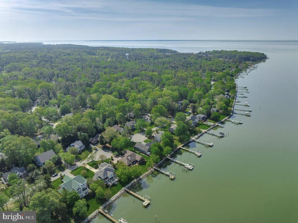 Image 57 of property listing at 11610 BACHELORS HOPE CT, Issue, MD 20645