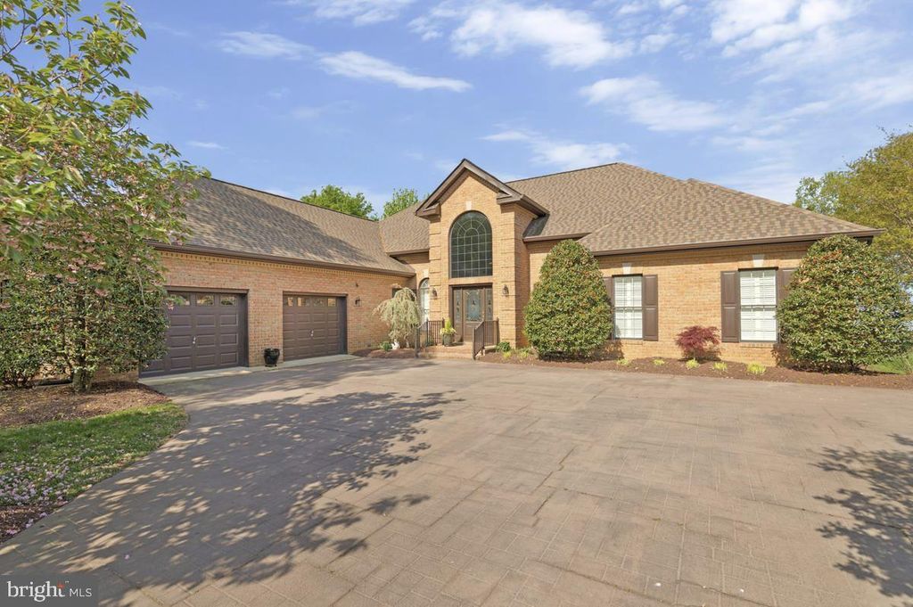 Image 59 of property listing at 11610 BACHELORS HOPE CT, Issue, MD 20645