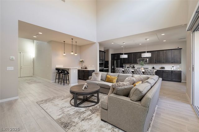12 Hilltop Crest Street, Henderson, NV 89011