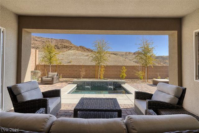 12 Hilltop Crest Street, Henderson, NV 89011