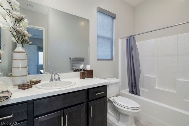12 Hilltop Crest Street, Henderson, NV 89011