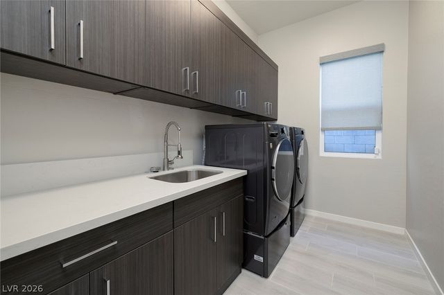 12 Hilltop Crest Street, Henderson, NV 89011