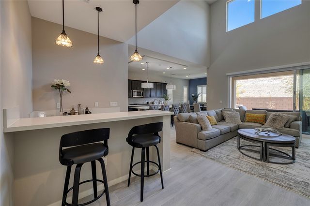 12 Hilltop Crest Street, Henderson, NV 89011