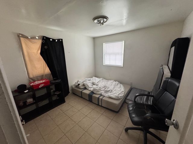 1157 S Hamilton Street, Gary, IN 46403