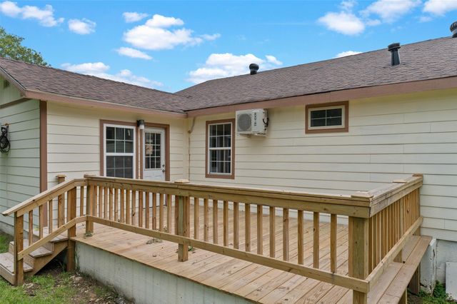 109 W Sedberry, Jefferson, TX 75657