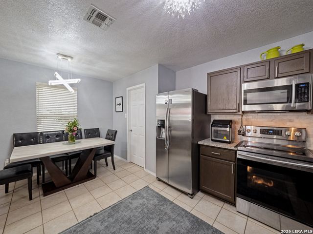 5903 TRENT RNCH, San Antonio, TX 78249