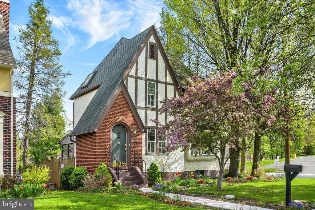 3948 BRISBAN ST, Harrisburg, PA 17111