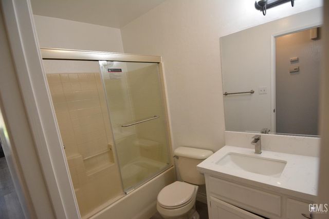 6011 Oneida Falls Drive, Bakersfield, CA 93312