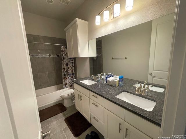 7122 BELLA BLF, San Antonio, TX 78256