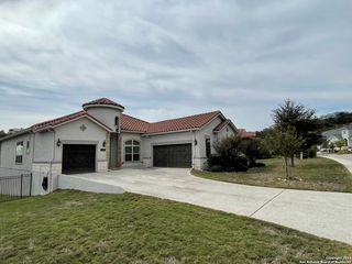 7122 BELLA BLF, San Antonio, TX 78256