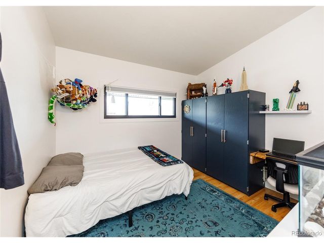 609 Pioneer Ln, Colorado Springs, CO 80904