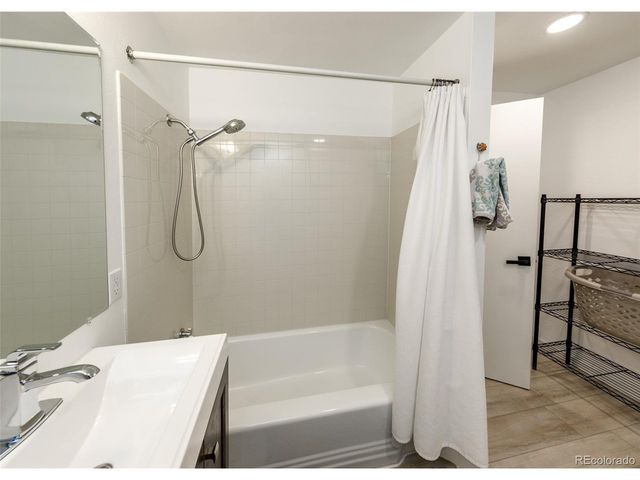 609 Pioneer Ln, Colorado Springs, CO 80904