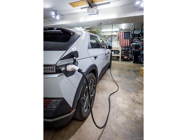 609 Pioneer Ln, Colorado Springs, CO 80904