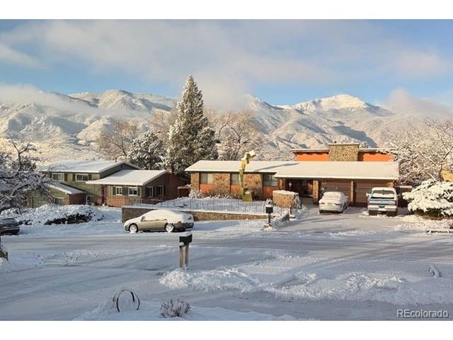 609 Pioneer Ln, Colorado Springs, CO 80904