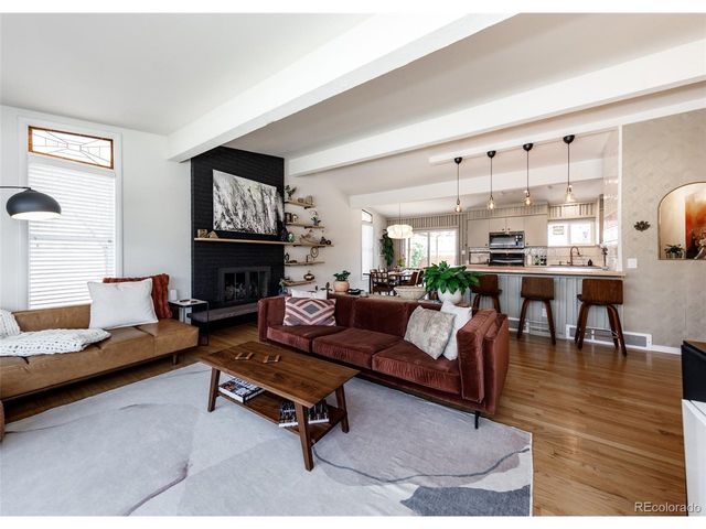 609 Pioneer Ln, Colorado Springs, CO 80904