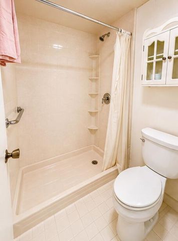 2802 N 46th Avenue B318, Hollywood, FL 33021