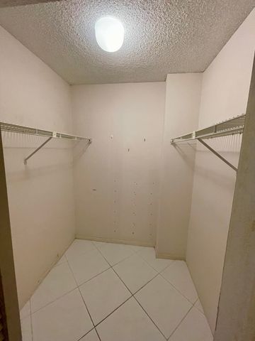 2802 N 46th Avenue B318, Hollywood, FL 33021