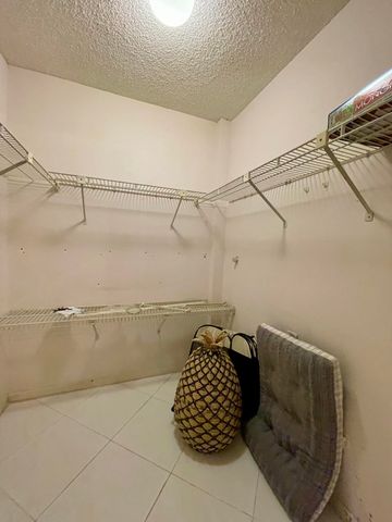2802 N 46th Avenue B318, Hollywood, FL 33021