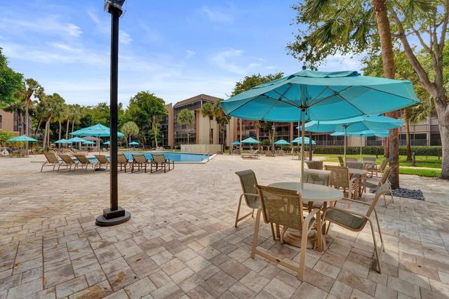 2802 N 46th Avenue B318, Hollywood, FL 33021