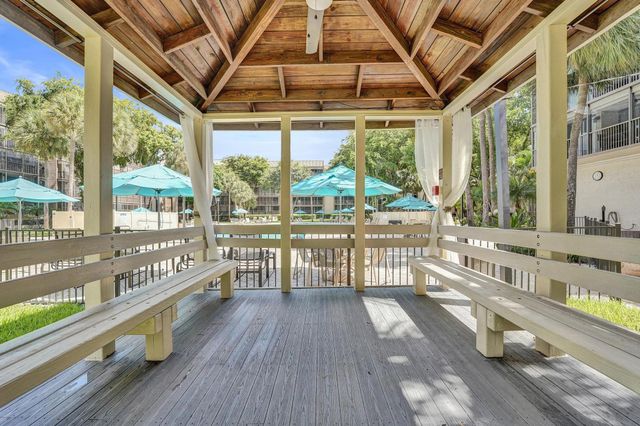2802 N 46th Avenue B318, Hollywood, FL 33021