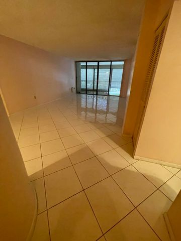 2802 N 46th Avenue B318, Hollywood, FL 33021