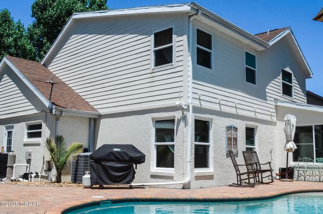 468 Champagne Circle, Port Orange, FL 32127