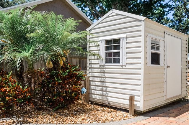 468 Champagne Circle, Port Orange, FL 32127