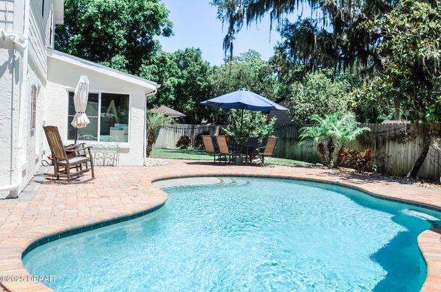 468 Champagne Circle, Port Orange, FL 32127