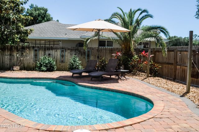 468 Champagne Circle, Port Orange, FL 32127
