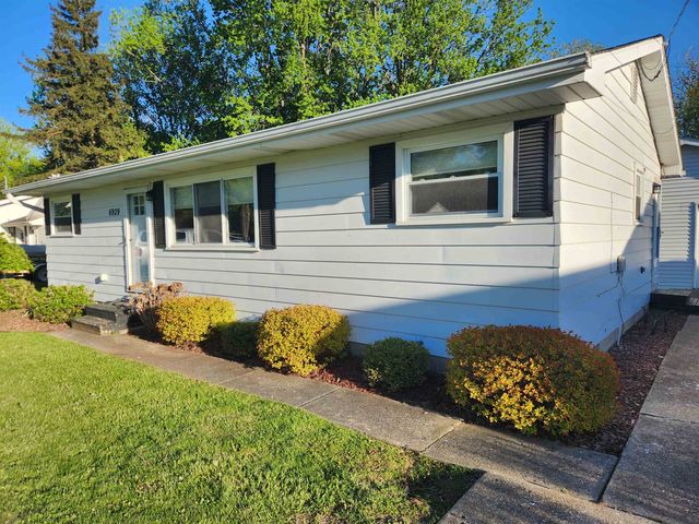 6909 Wallace Drive, Saginaw, MI 48609