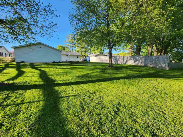 6909 Wallace Drive, Saginaw, MI 48609